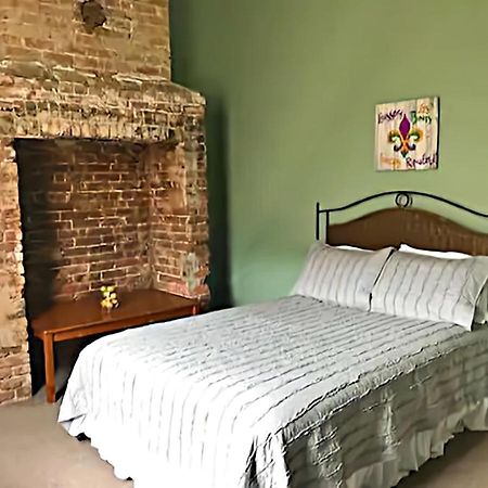 Historic Viavant Cottage - Jazz Fest/Fairgrounds نيو أورلينز المظهر الخارجي الصورة
